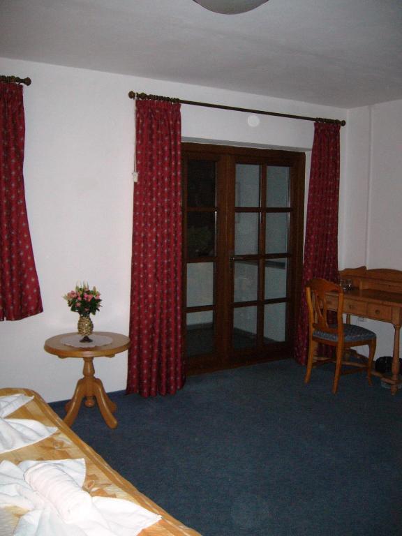 Hotel Ruze Rozmberk Nad Vltavou Room photo